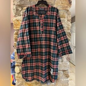 Vintage Esleep Dorm green, red & white plaid flannel nightgown sleep shirt Sz OS